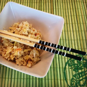 Rezept für gebratenen Reis mit Ei und Gemüse